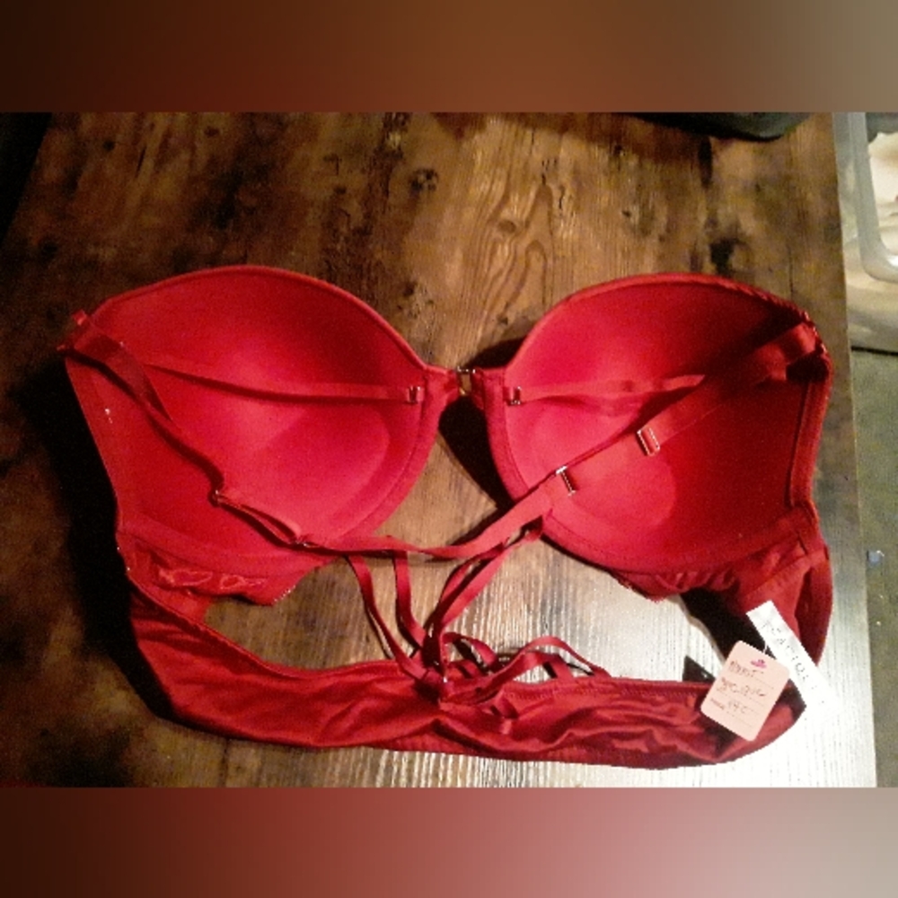 NWOT 44C CACIQUE Red Push Up Sexy Strappy Underwire Bra Front Closure - Picture 6 of 8